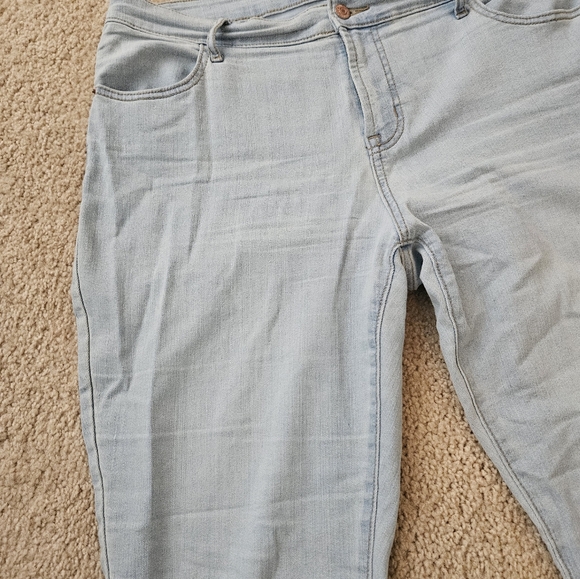 Old Navy Super Skinny Mid Rise Light Blue Women's Jeans Size 16 - Picture 8 of 12